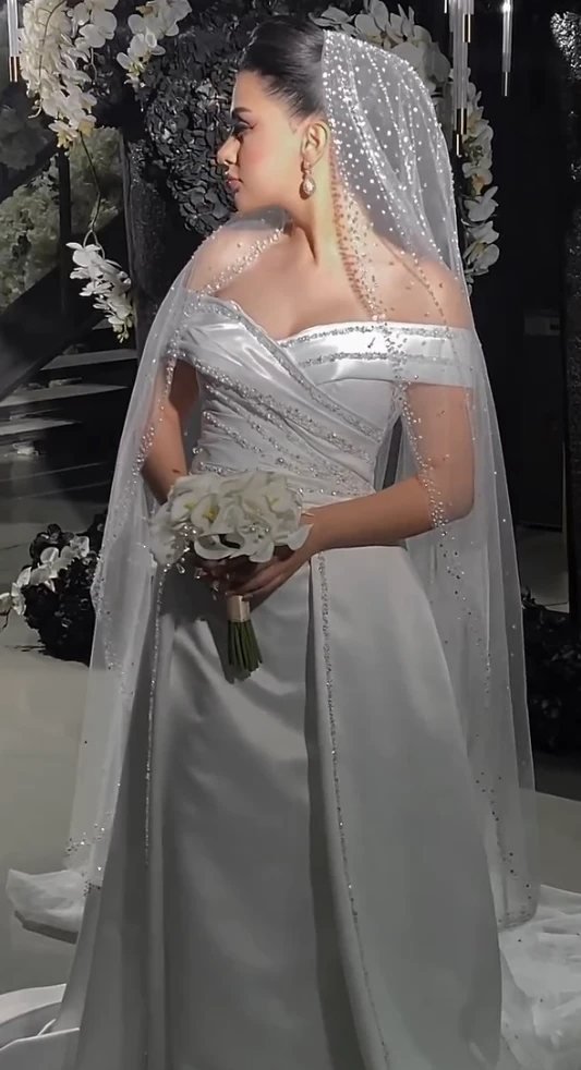 Pearl cape veil detail